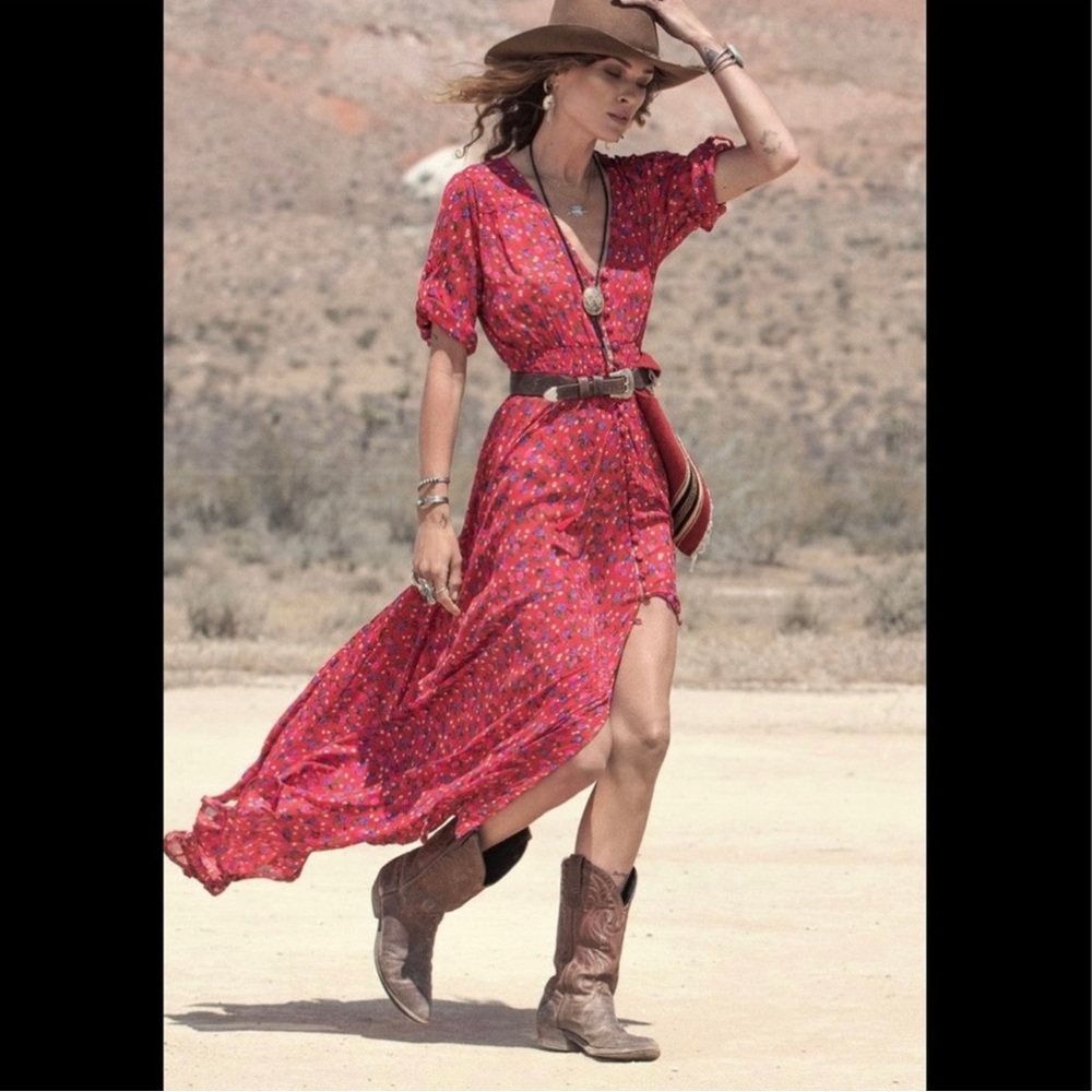 Spell Rambling Rose Gown